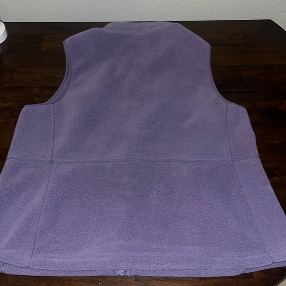 L.L Bean fleece vest - Picture 4 of 6